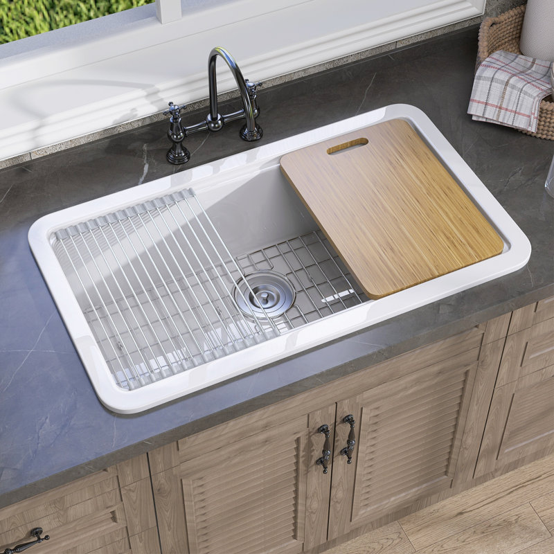 Fireclay 33 in. Undermount Farmhouse Sink with Workstation Apron Front White Kitchen Sink Single Bowl Farm Sink with Cutting Board & Accessories