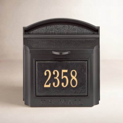 Locking Wall-Mounted Mailbox