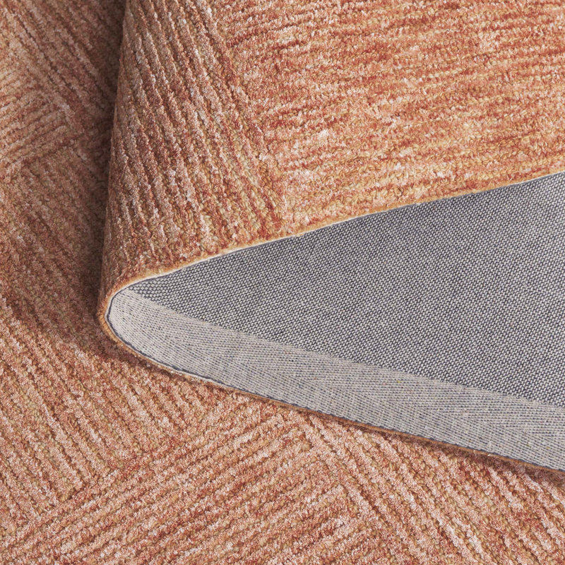 Soho 182 Hand Tufted Viscose/Wool Geometric Rug in Rust, Rectangle 5' x 8'