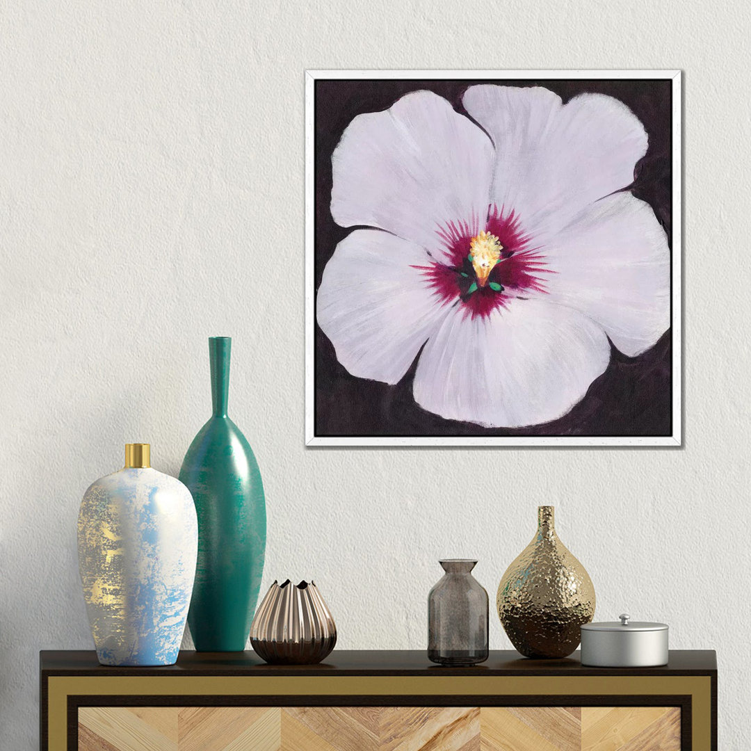 Hibiscus Portrait II von Tim OToole - Galerie-verpackte Leinwand Giclée