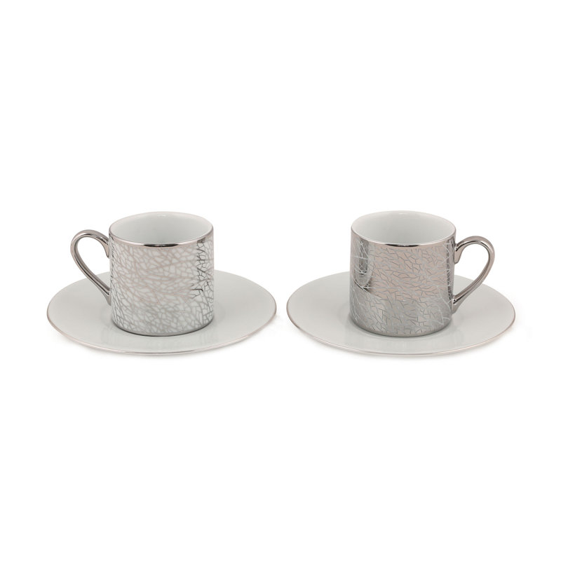 Ensemble tasse à café et soucoupe