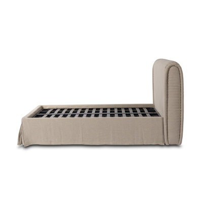 Wyndham Bed