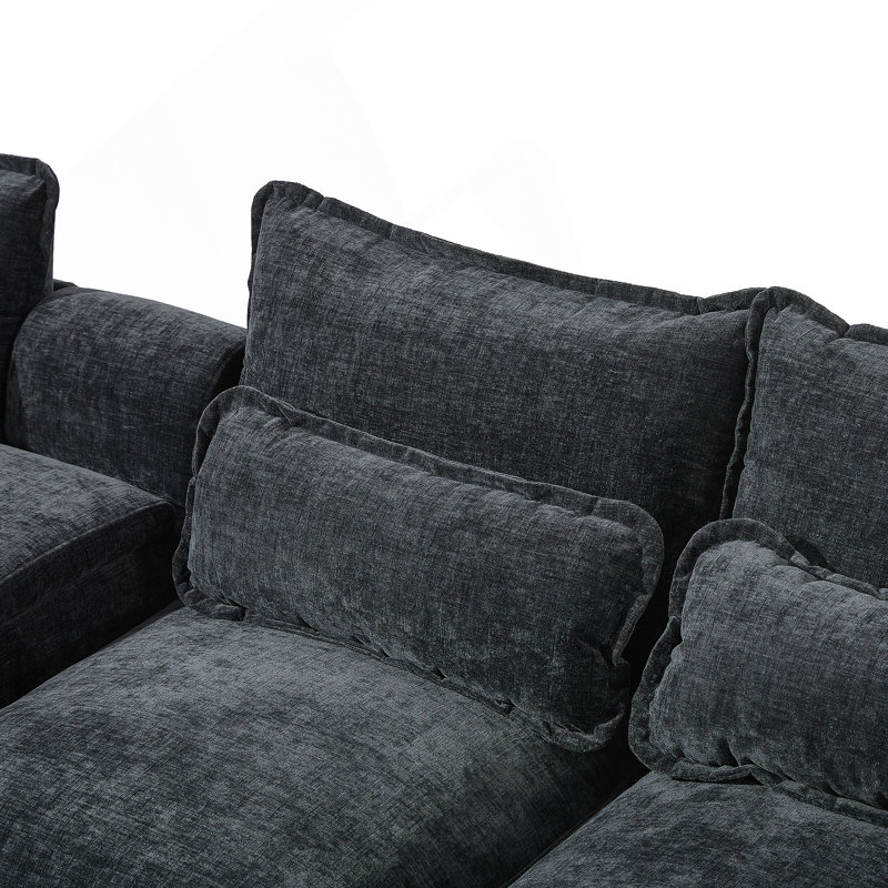 Comfortable U-shaped Sectional Sofa with Multiple Functionalities for Living Room
