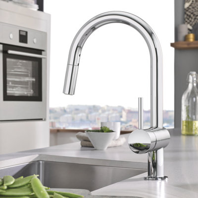 Minta® Pull Out Single Handle Kitchen Faucet