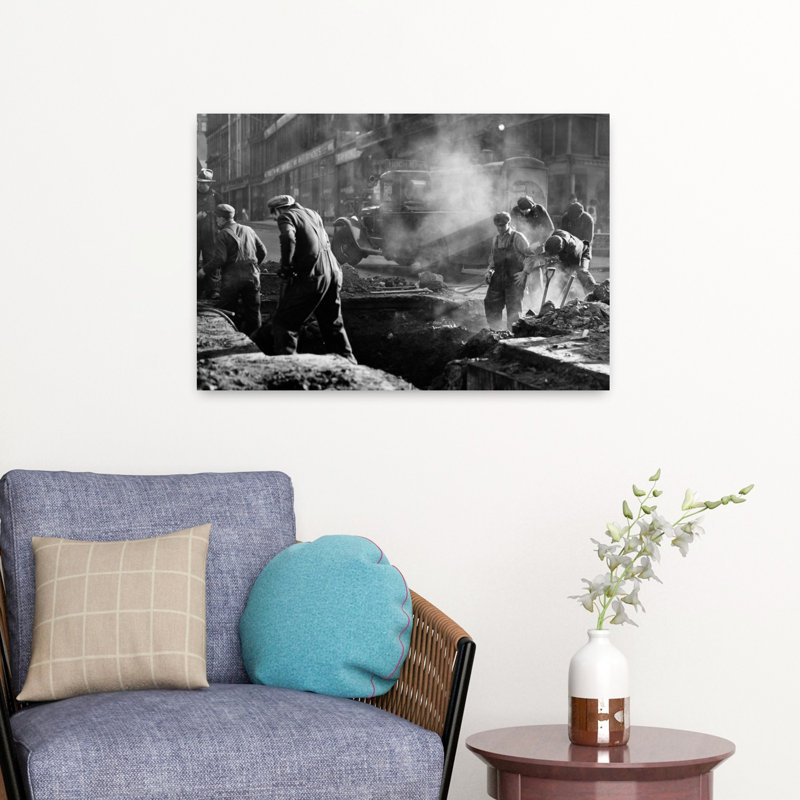 1930S Construction Street Workers Digging Ditch Boston Ma Usa Classic Industrial Retro City Wall Art, H 24 po x l 16 po