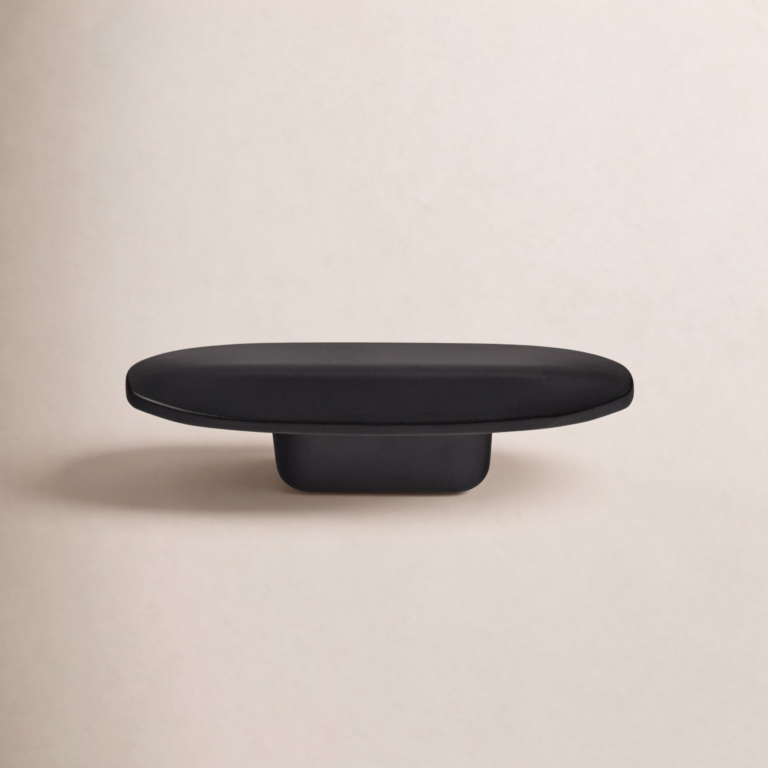 Oval Knob Knob, Black