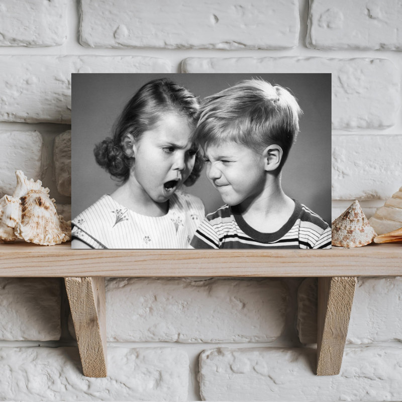 1950s, garçon et fille faisant valoir tête à tête, art mural rétro classique rétro, H 12 po x l 18 po
