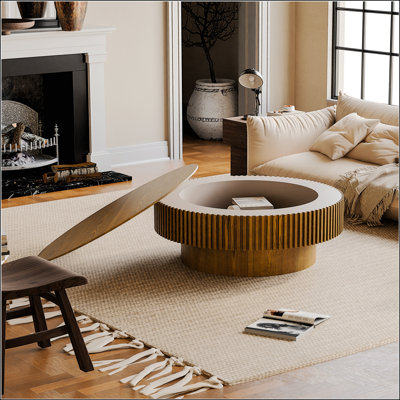 Round Solid Wood Veneered Coffee Table With Storage, Perfect For Modern Living Rooms And Compact Spaces, Brown