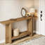 Console de rangement rustique à double couche avec panneau de fibres à densité moyenne durable et pieds triangulaires élégants pour les entrées et les couloirs