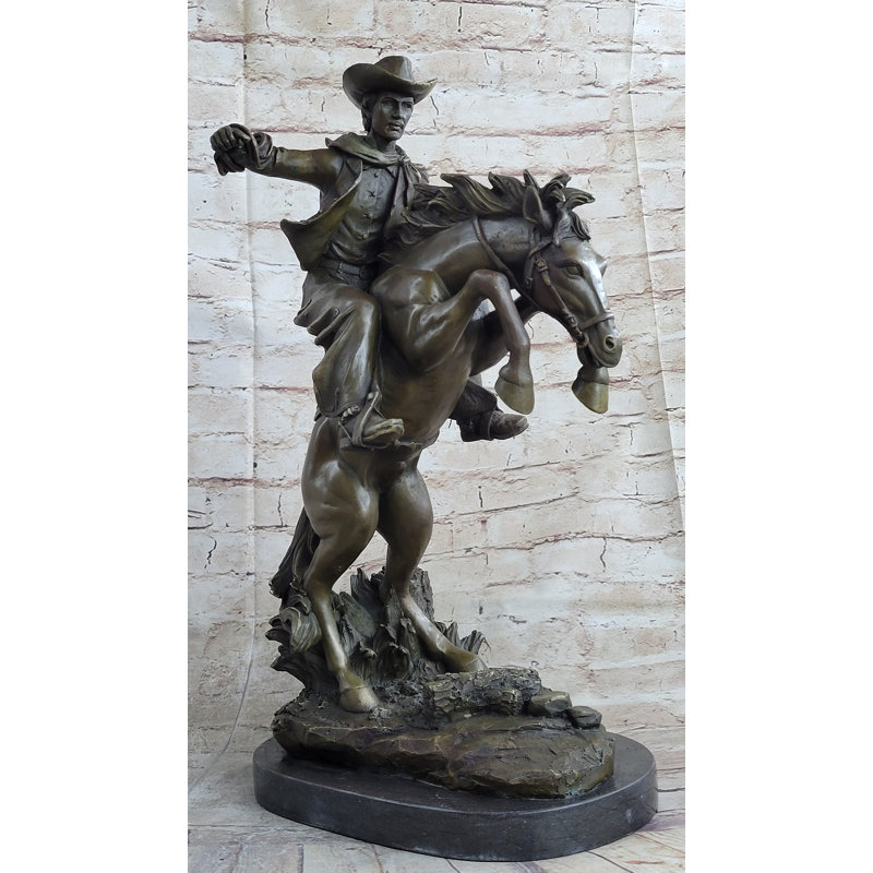 Figurines et sculptures