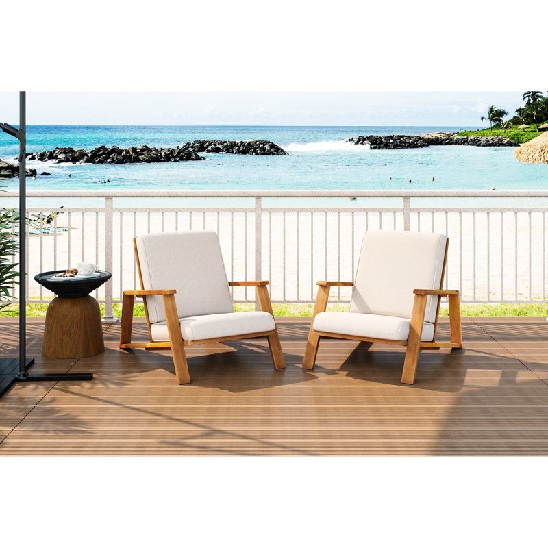 Fauteuil club de 2 pour la terrasse et le bord de la piscine avec coussin de siège beige à assise profonde et à angle en bois