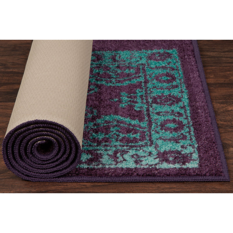Eual Oriental Indoor Rug, Rectangle 5' x 7'