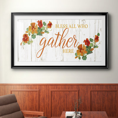 Art mural sur toile encadré Gather Here - Bless All Who Gather Here Fall, typographie, ouverture 16 x 32 dans un cadre noir, extérieur 19 x 35