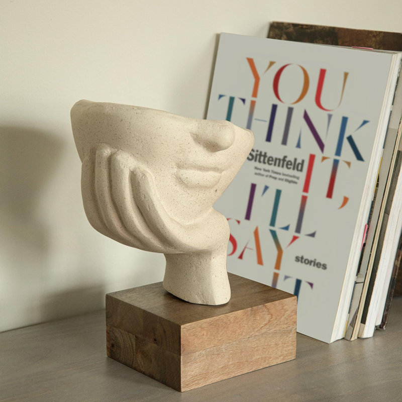Figurines & Sculptures