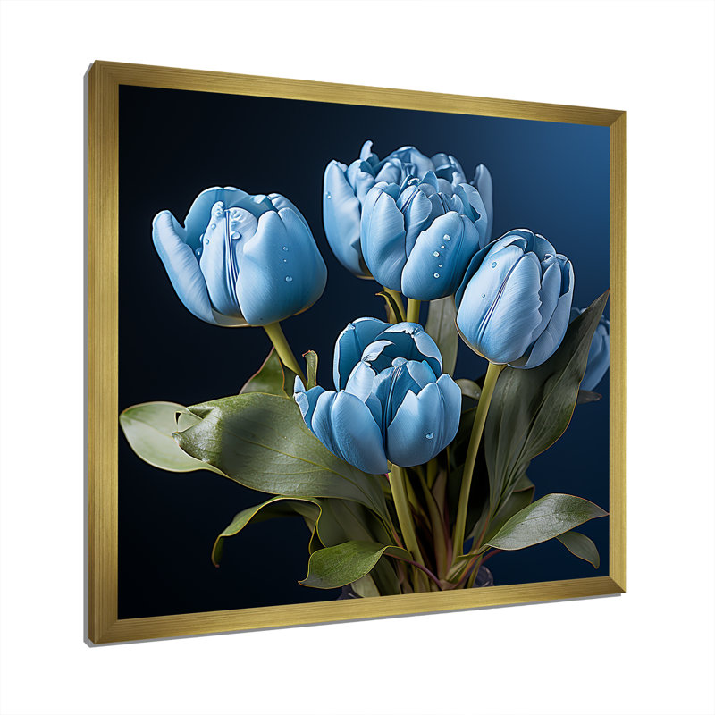 «Azure Blue Tulips Bloom III» sur toile, Cadre doré simple, H 36 po x l 36 po x P 1,5 po