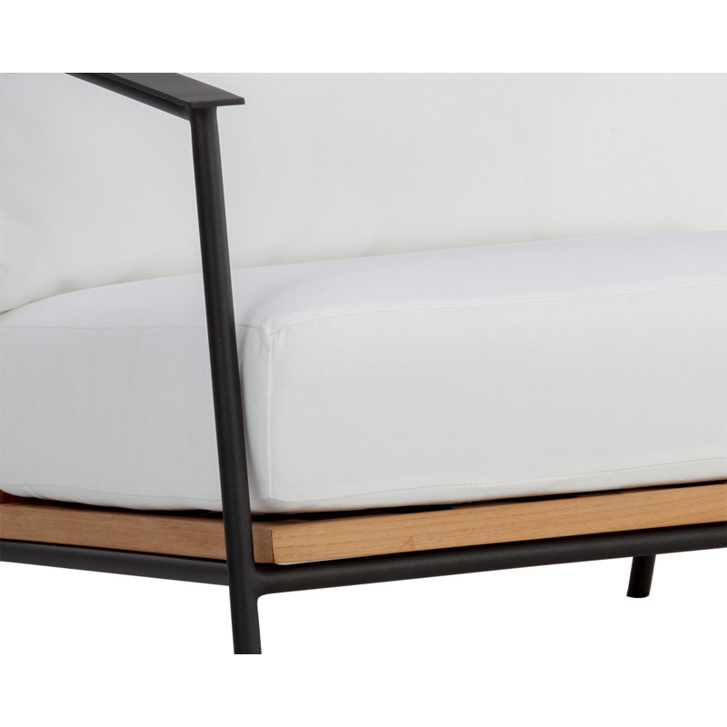 Outdoor Lounge Chair