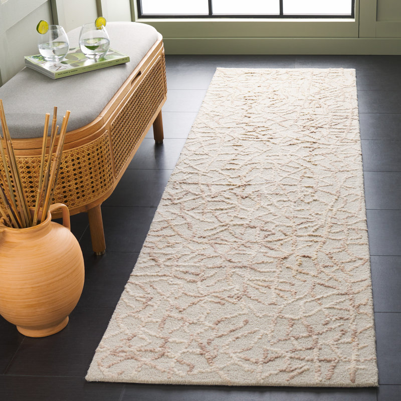 Ostara Hand Tufted Wool/Cotton Abstract Rug in Beige/Gray, Runner 2'3" x 8'