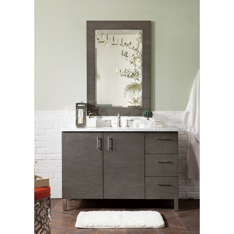 Metropolitan 48'' W Single Vanity, Silver Oak, Carrara White