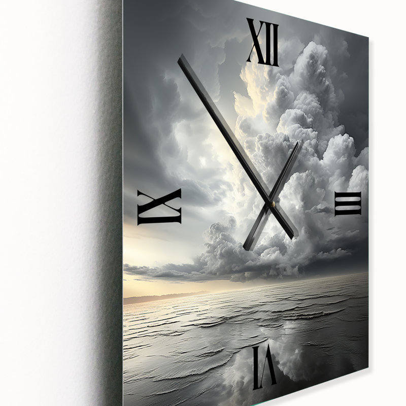 Horloge murale Coastal Clouds Majestic Overcast, H 28 po x l 12 po x P 1 po