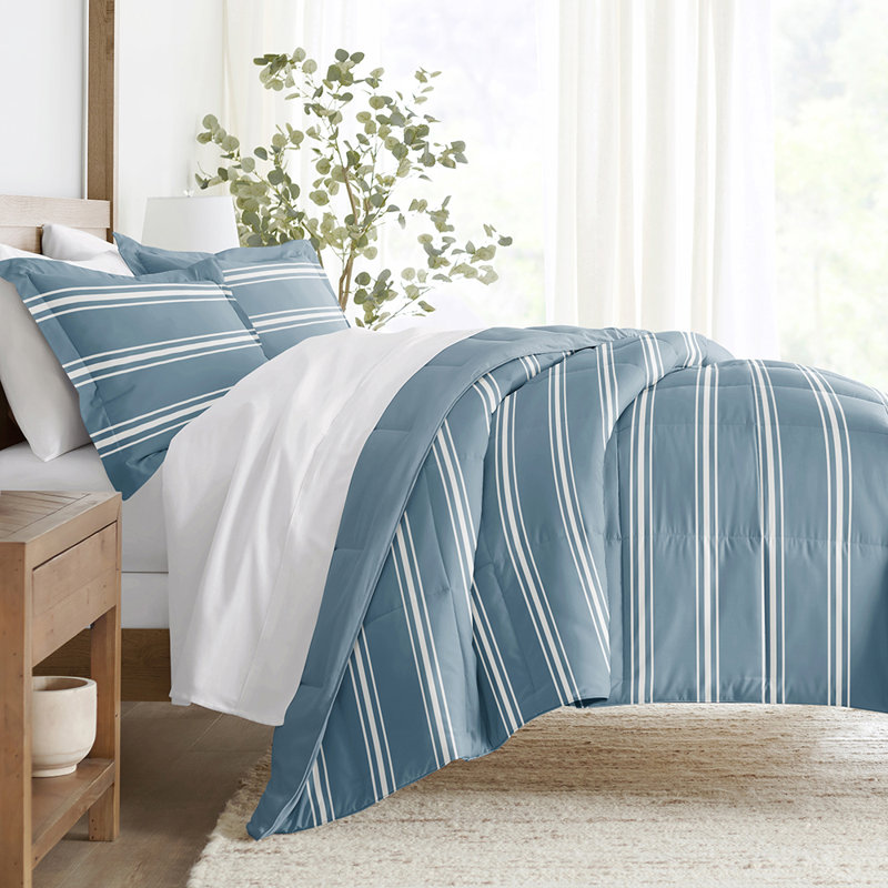 Light Blue Striped Microfiber Reversible Full Duvet Set