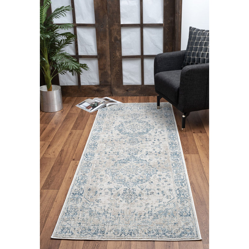 Area Rug, Runner 2'7" x 7'3"