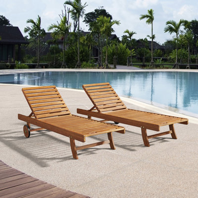 Chaise longue d'extérieur en bois d'eucalyptus Caspian, ensemble de 2