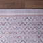 Tapis géométrique en polyester gris clair Napier-335285661