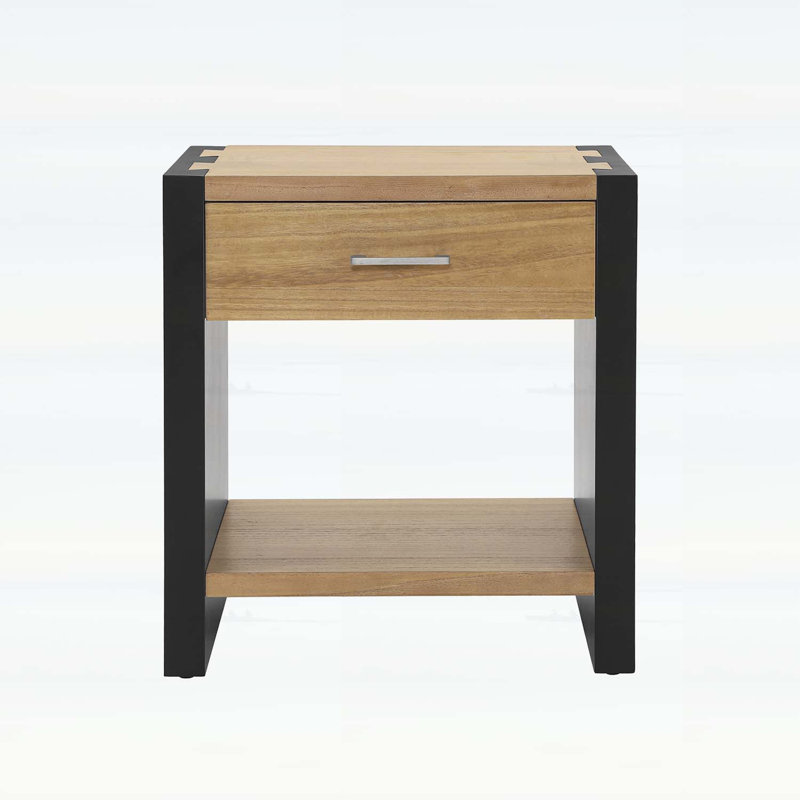Élégante table de chevet en bois avec tiroir et tablette ouverte, parfaite pour le rangement et la décoration de la chambre à coucher.