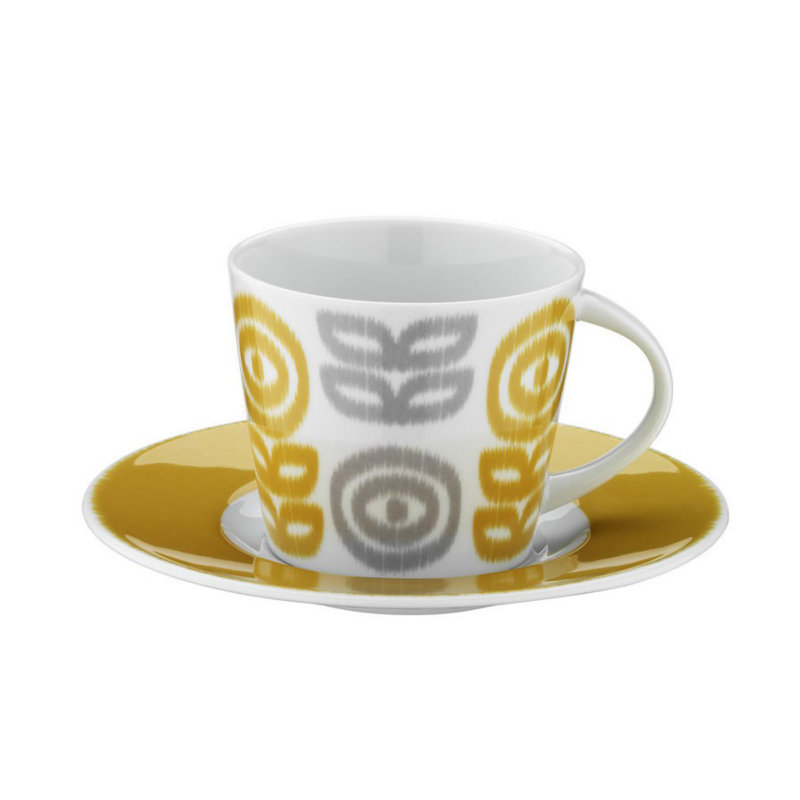 Tasse à thé et soucoupe