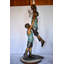 Statue en bronze grandeur nature pour enfants jouant au basketball en action Nifao Collection 27 po x 17 po x H 66 po