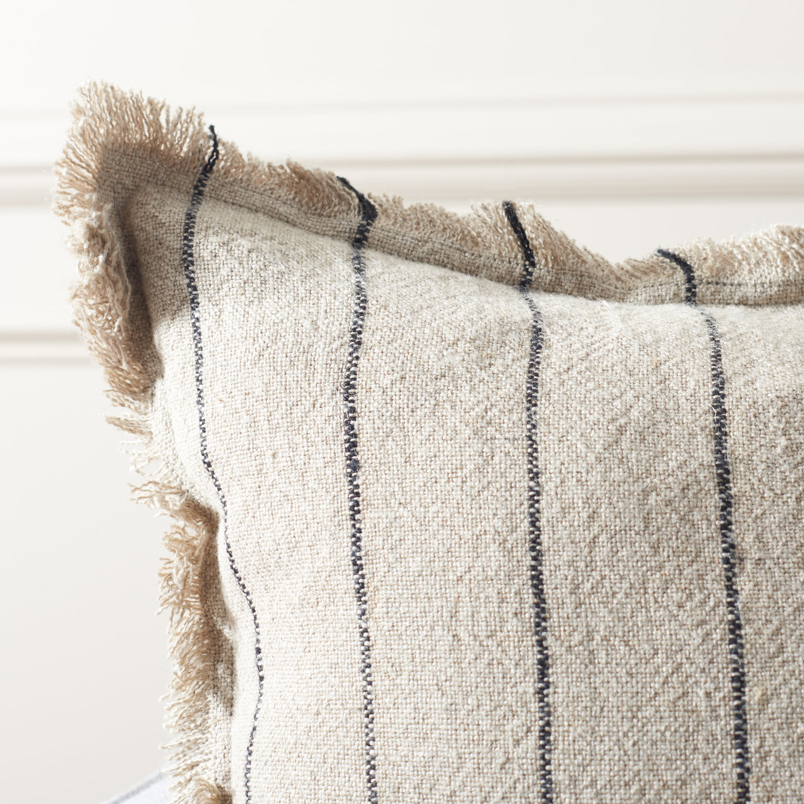 Carmelia 20" x 20" Linen Throw Pillow