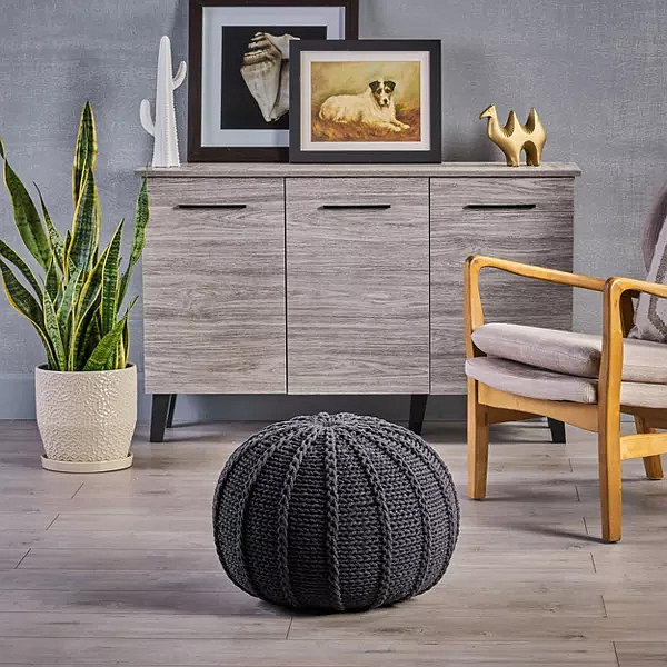 Pouf tricoté