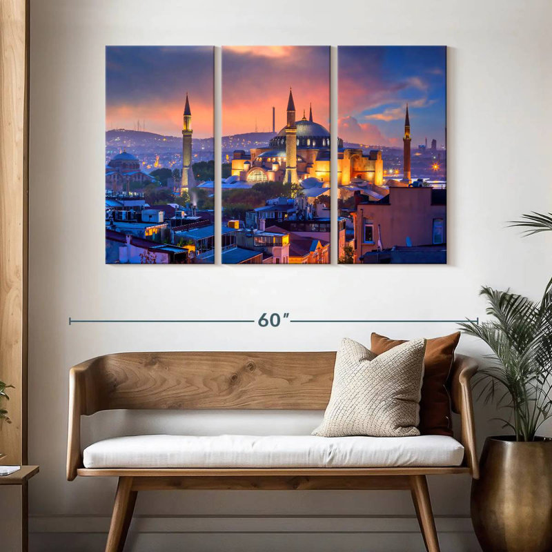 Sebbie Hagia Sophia au loin, H 32 po x l 50 po