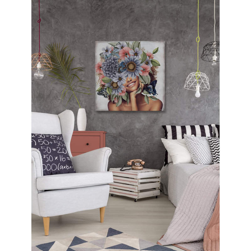 «A Glowing Smile» par - Impression sur toile tendue, H 24 po x l 24 po x 1,5 po