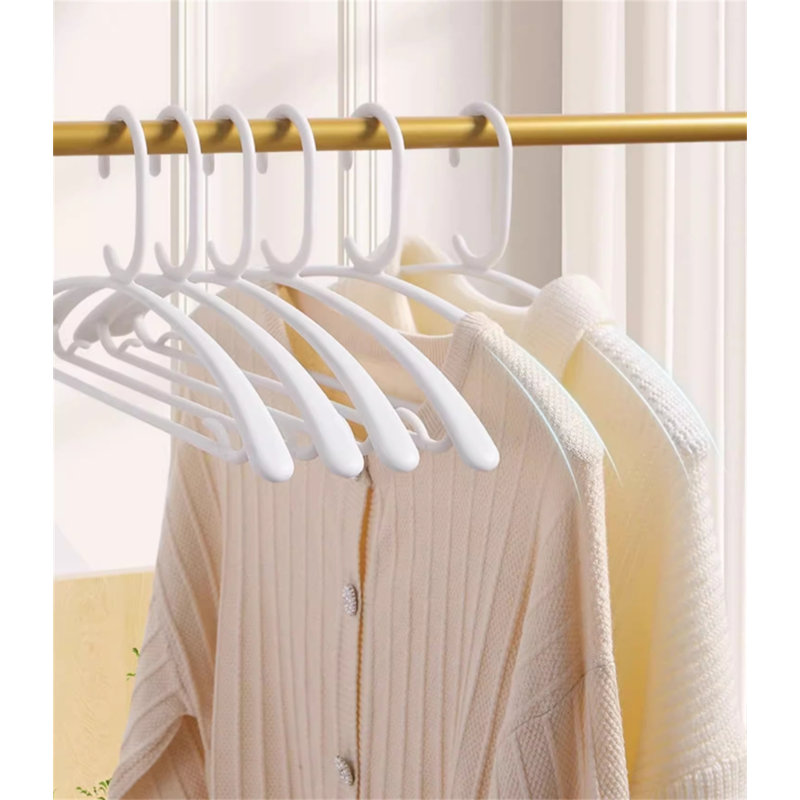 Cintre standard en plastique antidérapant Ondreya pour robe / chandail / chandail, 6