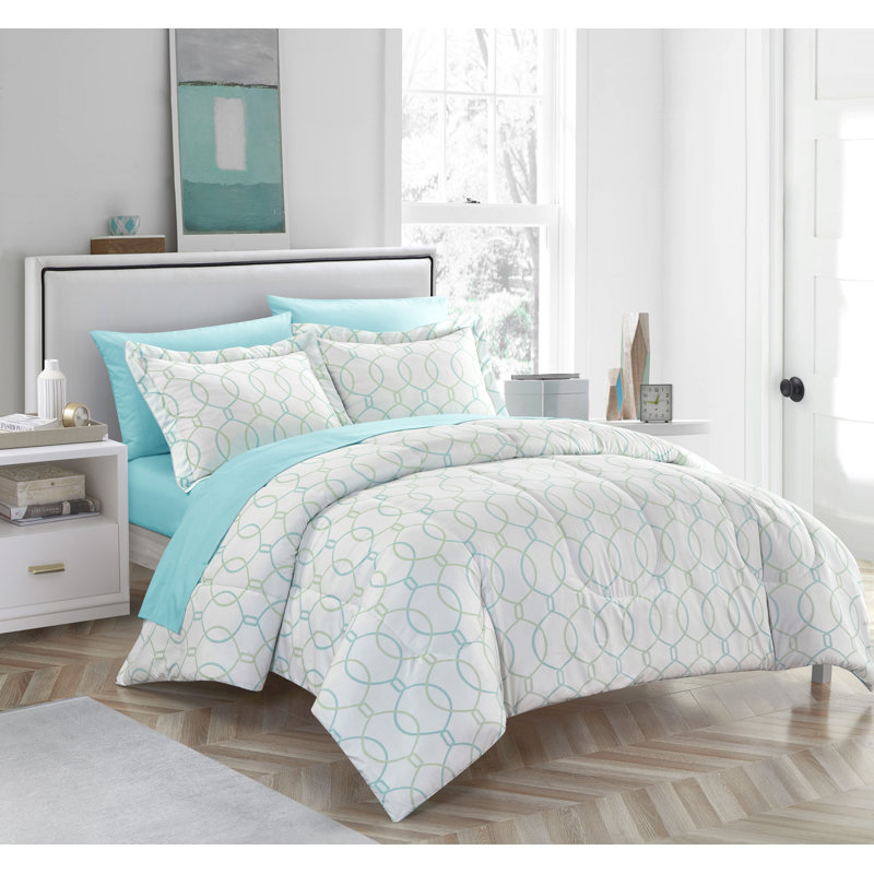 Vermont 7 Piece Geometric Comforter Set
