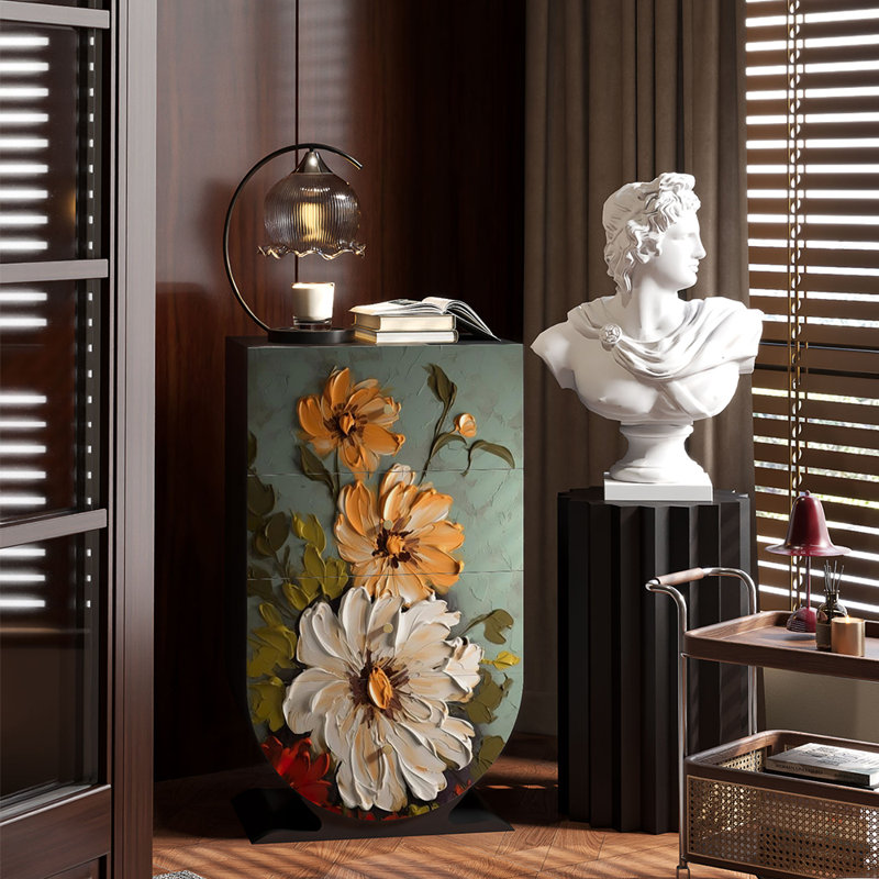 Armoire antique à quatre tiroirs de style français