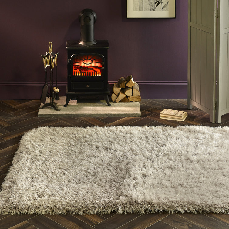 Barksdale Solid Colour Tufted Machine Tufted Silver Area Rug