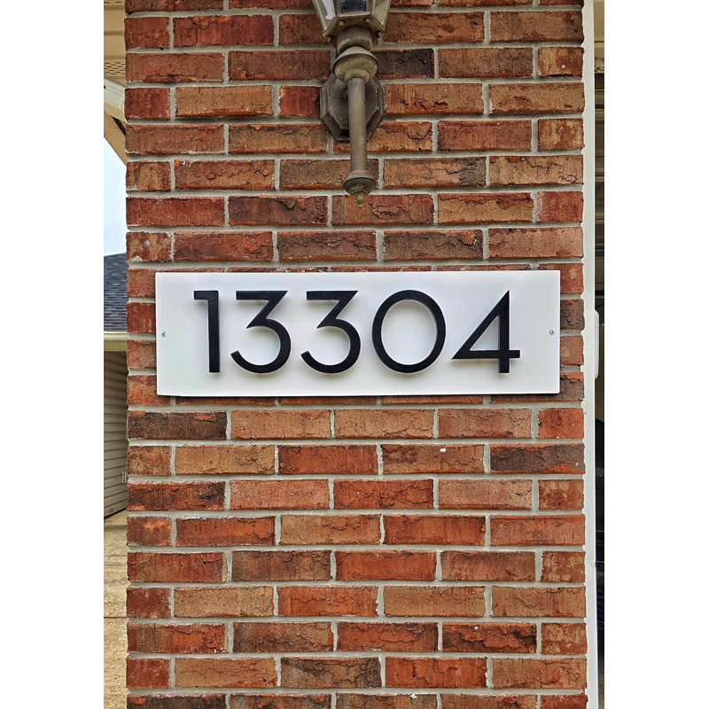Floating Modern 6" Number Horizontal Address Plaque (5 Characters) - Hunter Green/Gold, Black, Yes