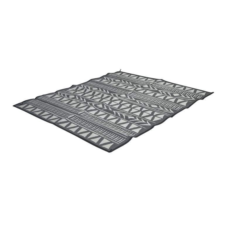 Chill Extra Large Picnic Blanket, 1cm H x 270cm W x 350cm D, Champagne/Grey