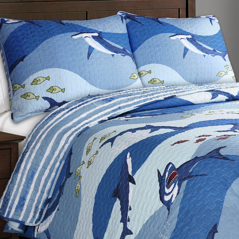Blue Cotton Twin Reversible Shark Quilt Set