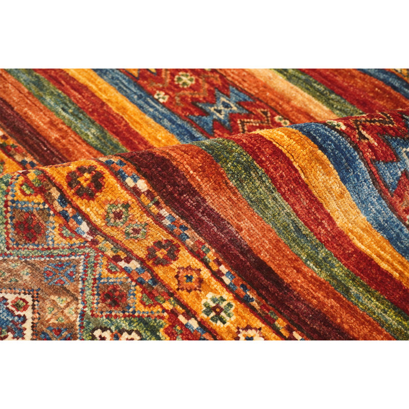 Hand Knotted Wool No Pattern And Not Solid Color Area Rug in Red