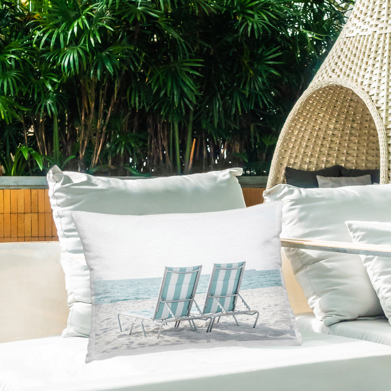Coussin bleu d'extérieur imprimé par Elena Chukhlebova
