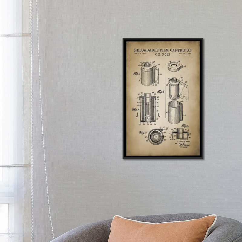 « reloadable cartridge film, beige », impression sur toile, H 26 po x l 18 po x P 1,5 po, Toile avec cadre noir, Pas de tapis