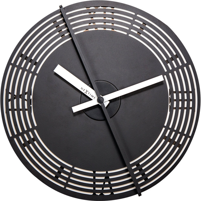 Leia Metal Wall Clock