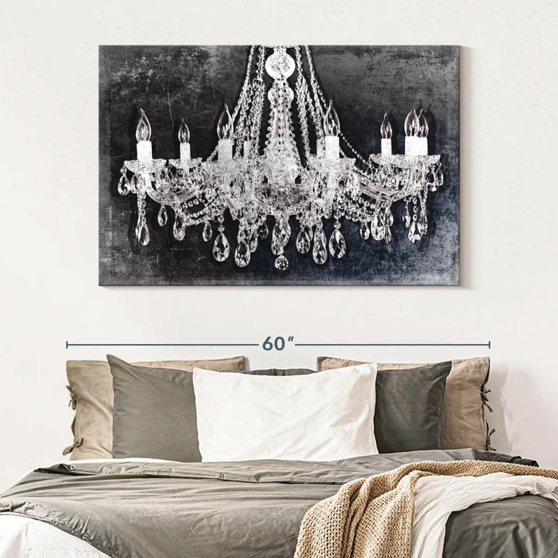 Lustre en cristal grunge sur toile, H 34 po x l 51 po x P 1,25 po