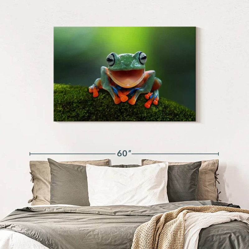 Brampt Happy Tree Frog, 30" H x 45" W
