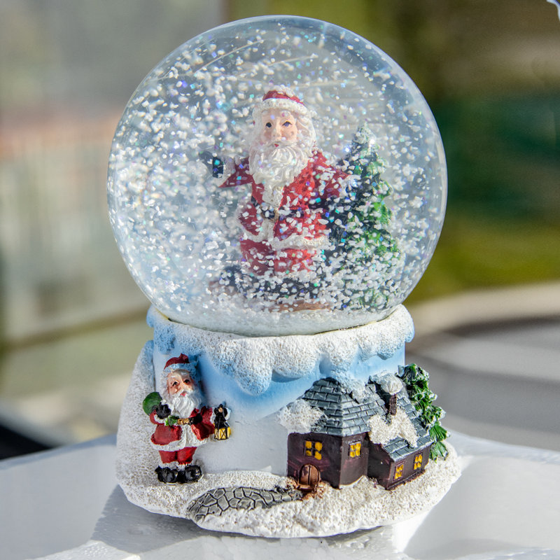 Christmas Snow Globe