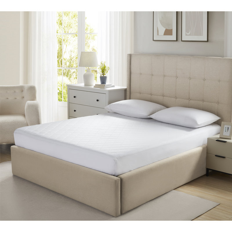 Cassini Embossed Mattress Pad, Queen