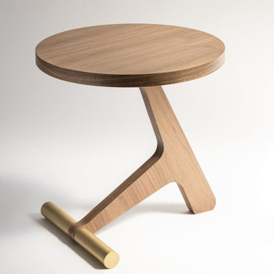 Puntero Walnut End Table